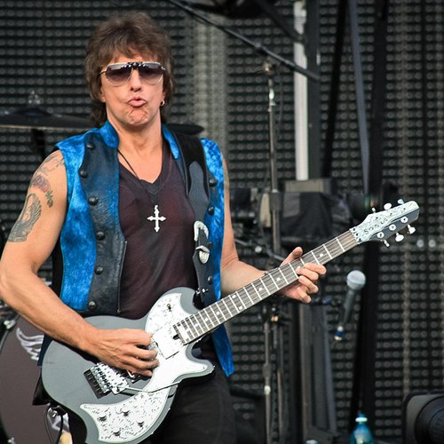 bon-jovi-live-concert-bucharest-2011-15
