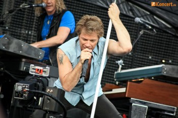 bon-jovi-live-concert-bucharest-2011-22