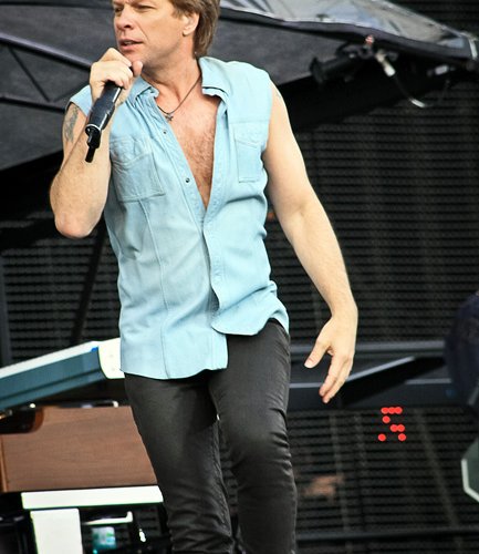 bon-jovi-live-concert-bucharest-2011-30