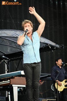 bon-jovi-live-concert-bucharest-2011-32