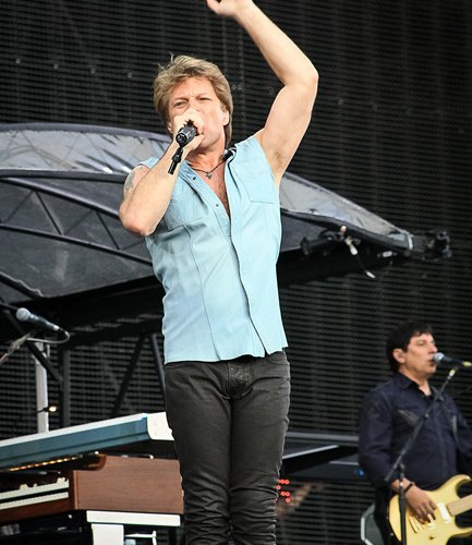 bon-jovi-live-concert-bucharest-2011-32