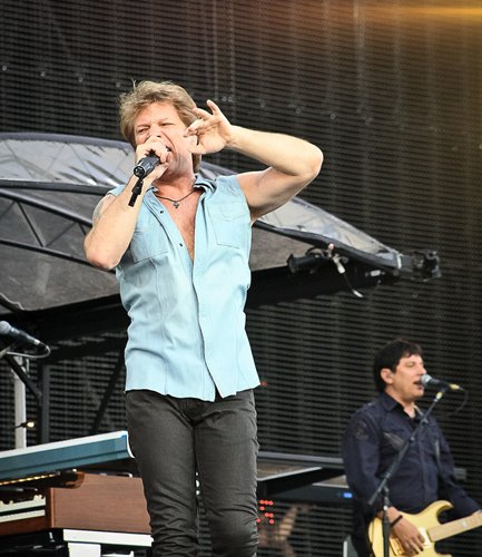bon-jovi-live-concert-bucharest-2011-33
