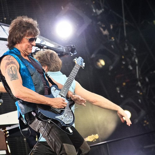 bon-jovi-live-concert-bucharest-2011-34
