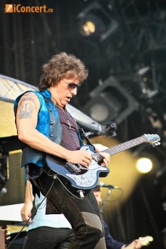 bon-jovi-live-concert-bucharest-2011-38
