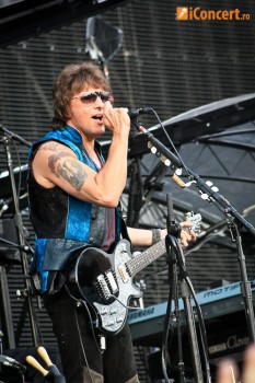 bon-jovi-live-concert-bucharest-2011-42