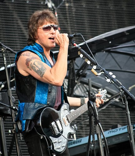 bon-jovi-live-concert-bucharest-2011-42