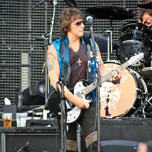 bon-jovi-live-concert-bucharest-2011-45