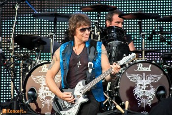 bon-jovi-live-concert-bucharest-2011-48