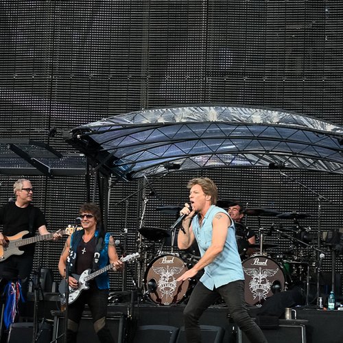 bon-jovi-live-concert-bucharest-2011-55