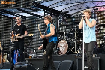 bon-jovi-live-concert-bucharest-2011-57