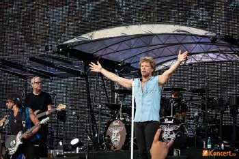 bon-jovi-live-concert-bucharest-2011-63