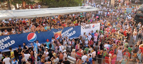 caravana-liberty-parade