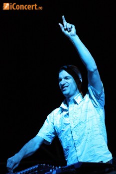 lamb-bestfest-2011-live-concert-3