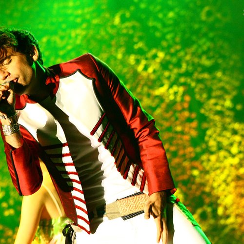 mika-bestfest-2011-live-concert-10