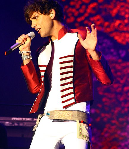 mika-bestfest-2011-live-concert-14