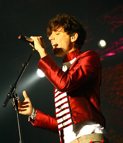mika-bestfest-2011-live-concert-6