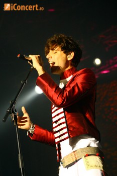 mika-bestfest-2011-live-concert-6