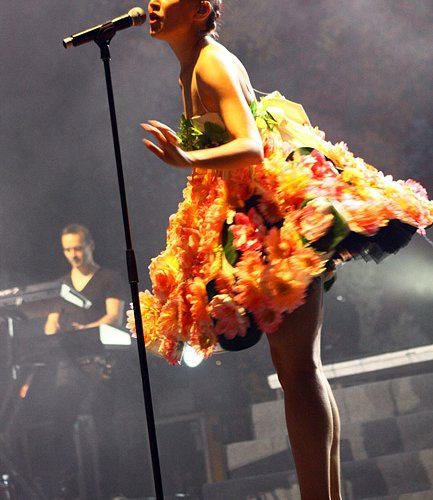 mika-bestfest-2011-live-concert-7