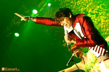 mika-bestfest-2011-live-concert-8