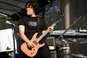 quantiq-deschidere-bon-jovi-bucuresti-2011-10