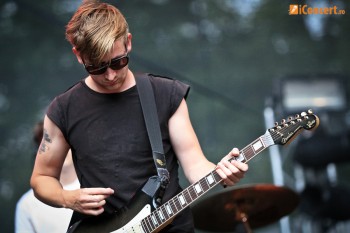 2-the-raveonettes-live-concert-summer-well-2011-bucharest-6