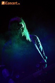 4-interpol-live-concert-summer-well-2011-bucharest-10