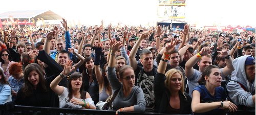 Festival Crowd B’ESTFEST