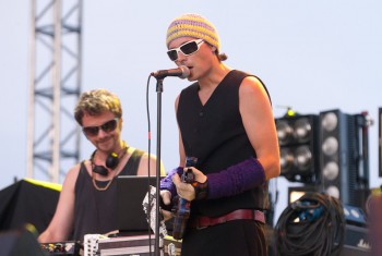 belga-concert-peninsula-2011-tuborg-main-stage-16