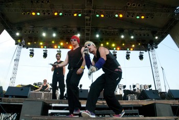 belga-concert-peninsula-2011-tuborg-main-stage-8