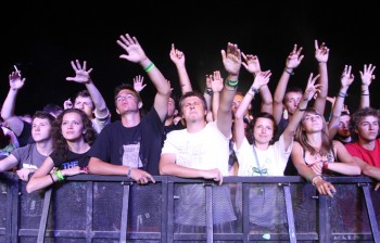 gentleman-concert-peninsula-2011-kiss-terace-11