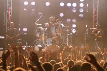 gentleman-concert-peninsula-2011-kiss-terace-15