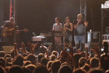 gentleman-concert-peninsula-2011-kiss-terace-17