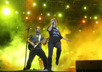 guano-apes-concert-peninsula-2011-tuborg-main-stage-30