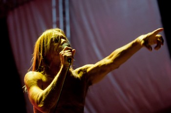 iggy-and-the-stooges-concert-peninsula-2011-tuborg-main-stage-21