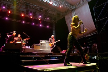 iggy-and-the-stooges-concert-peninsula-2011-tuborg-main-stage-22
