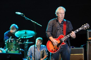 iggy-and-the-stooges-concert-peninsula-2011-tuborg-main-stage-3