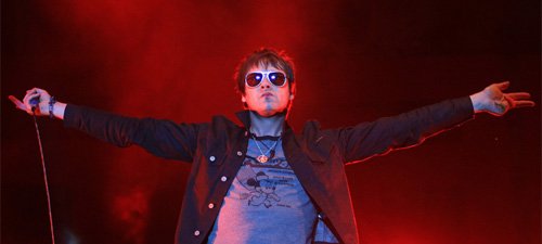 kasabian-live-peninsula-2011