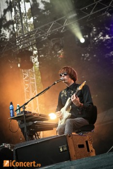 mystery-jets-summer-well-20110009