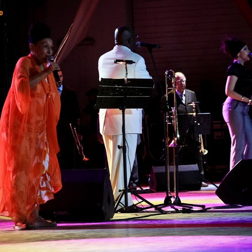omara-portuondo-bucharest-2011-11