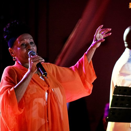 omara-portuondo-bucharest-2011-12