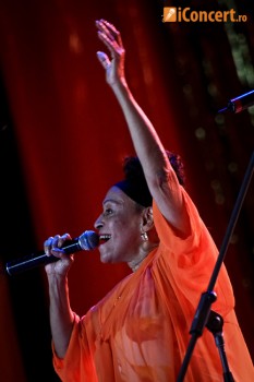 omara-portuondo-bucharest-2011-5