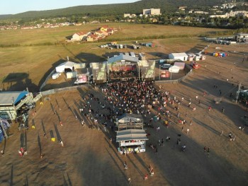 peninsula-2011-tuborg-main-stage