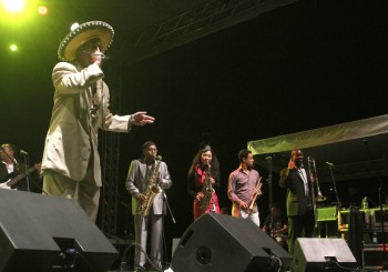 ska-cubano-concert-peninsula-2011-kiss-terace-23