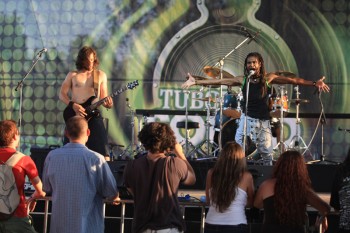 voodoo-concert-peninsula-2011-talent-stage-11