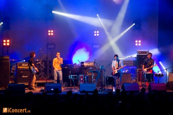 2-the-amsterdams-live-concert-2011-1