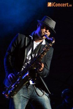 horia-brenciu-hb-orchestra-cluj-arena-2011-3