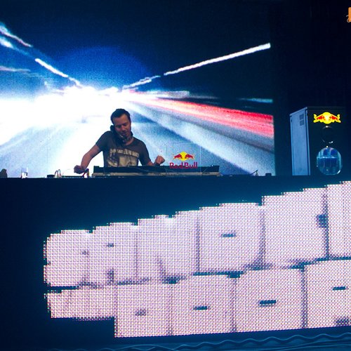 4-sander-van-doorn-arenele-romane-bucuresti-xteria-2011-14