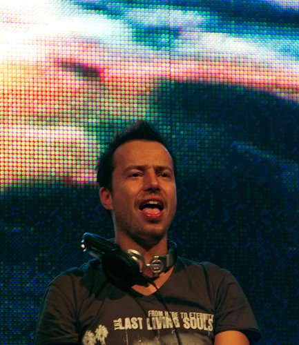 4-sander-van-doorn-arenele-romane-bucuresti-xteria-2011-21