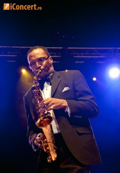 duke-ellington-orchestra-live-concert-2011-12