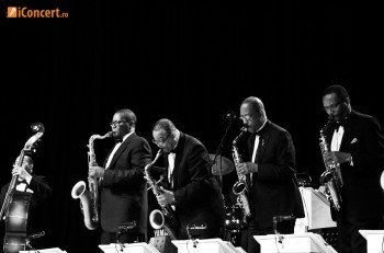 duke-ellington-orchestra-live-concert-2011-16
